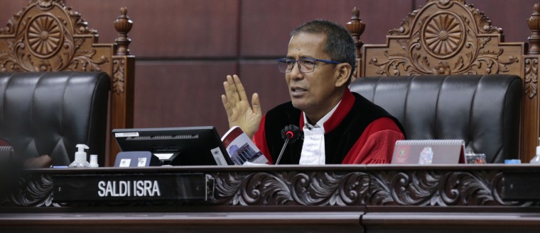 Konstitusi Indonesia Melindungi Hak Asasi Manusia (HAM) Masyarakat