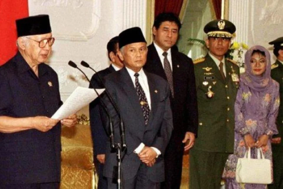 Reformasi dan Demokratisasi Hukum (1998–2004)