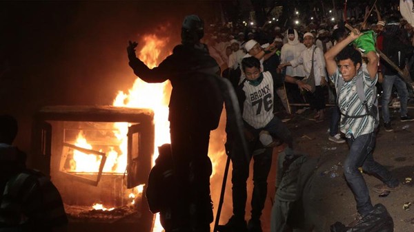 Pelanggaran Dalam Demo