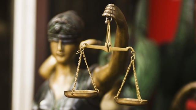 Perlindungan Hak Asasi Manusia Dalam Negara Hukum Indonesia